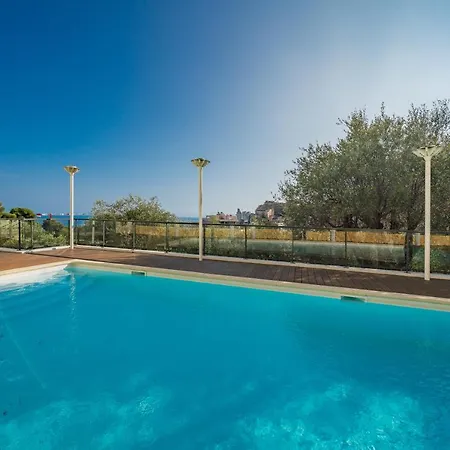 Luxueux - Vue - Parking - Az *